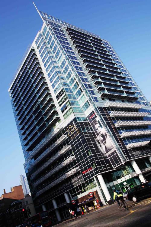 One Commercial Street, London